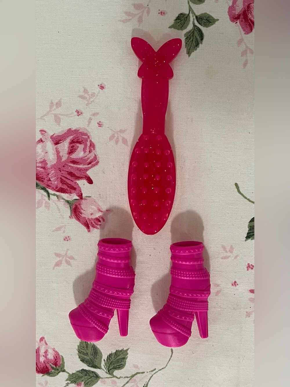 Winx Club Jakks Pacific Stella Believix Doll Shoes & Hairbrush